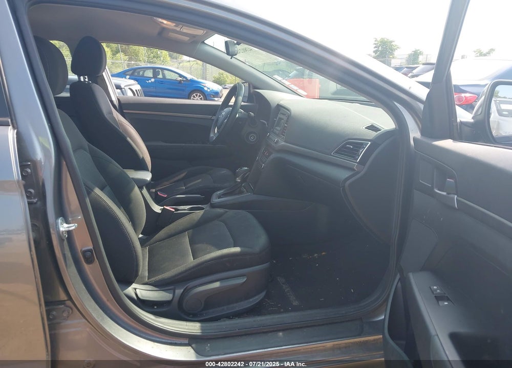 2018 HYUNDAI ELANTRA VIN: 5NPD74LF4JH259387