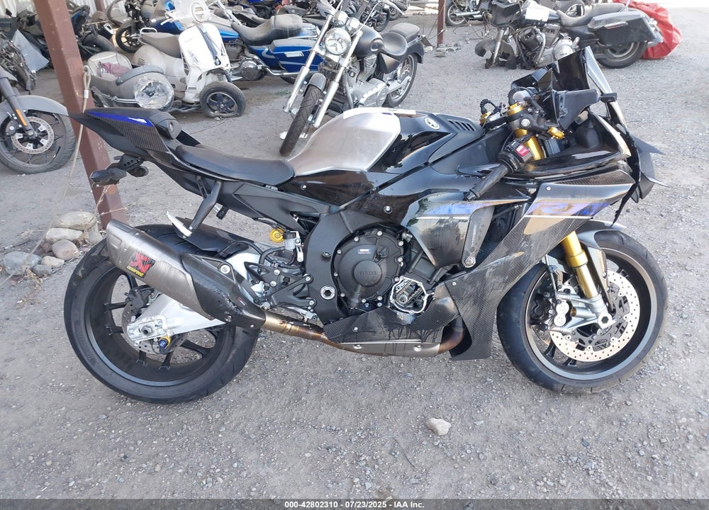 2024 YAMAHA YZFR1M C VIN: JYARN67Y9RA000475