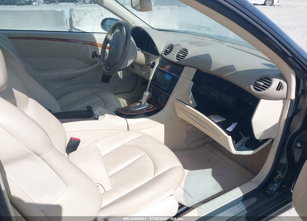 2005 MERCEDES-BENZ CLK 500 VIN: WDBTK75J55F123703