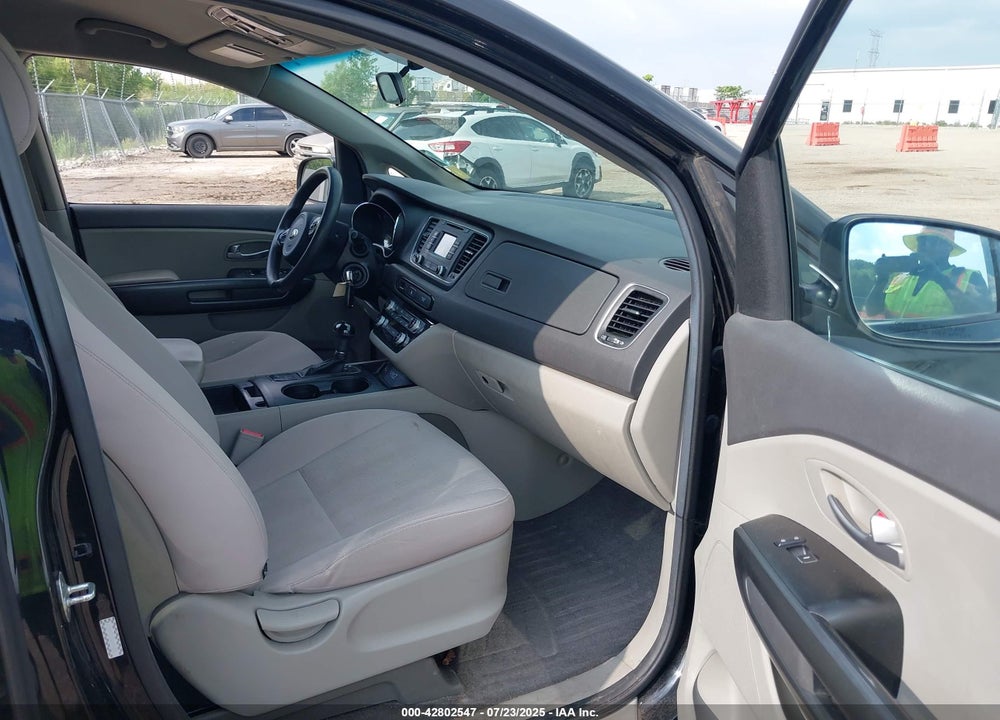 2016 KIA SEDONA LX VIN: KNDMB5C18G6090891