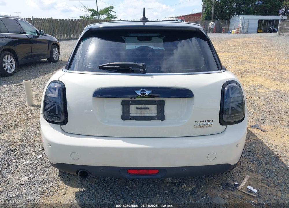 2018 MINI COOPER VIN: WMWXU1C57J2F93040