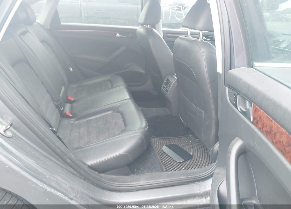 2013 VOLKSWAGEN PASSAT 2.0L TDI SEL PREMIUM VIN: 1VWCN7A34DC096281
