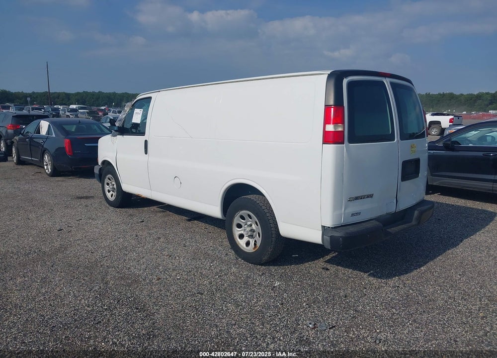 2009 CHEVROLET EXPRESS 1500 WORK VAN VIN: 1GCFG15X191133651