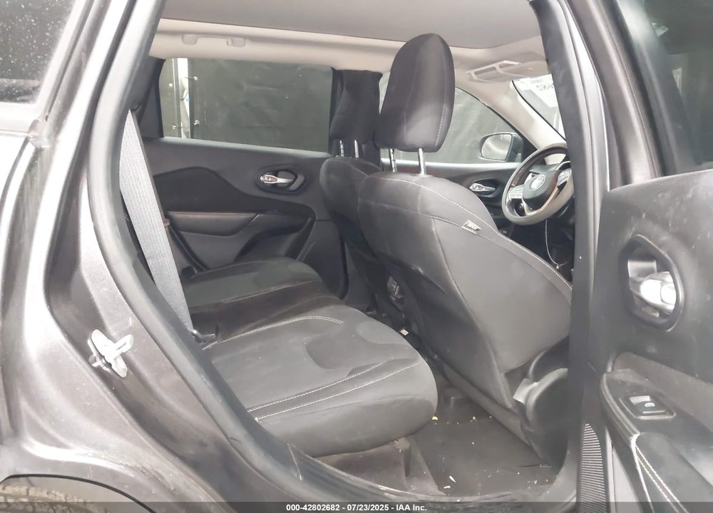 2016 JEEP CHEROKEE VIN: 1C4PJLCS3GW229905