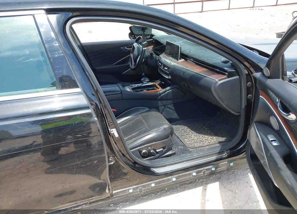 2019 KIA K900 VIN: KNAS34J69K6009870