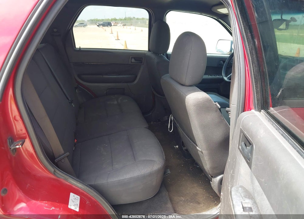 2011 FORD ESCAPE VIN: 1FMCU9D70BKC38169