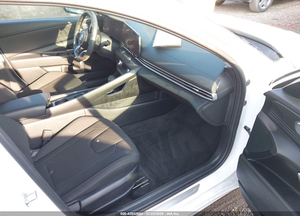 2024 HYUNDAI ELANTRA VIN: KMHLS4DG9RU719741