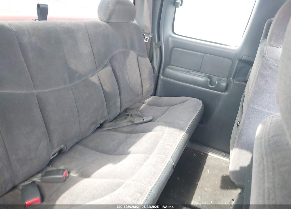2002 CHEVROLET SILVERADO 1500 LS VIN: 1GCEK19T62E258922