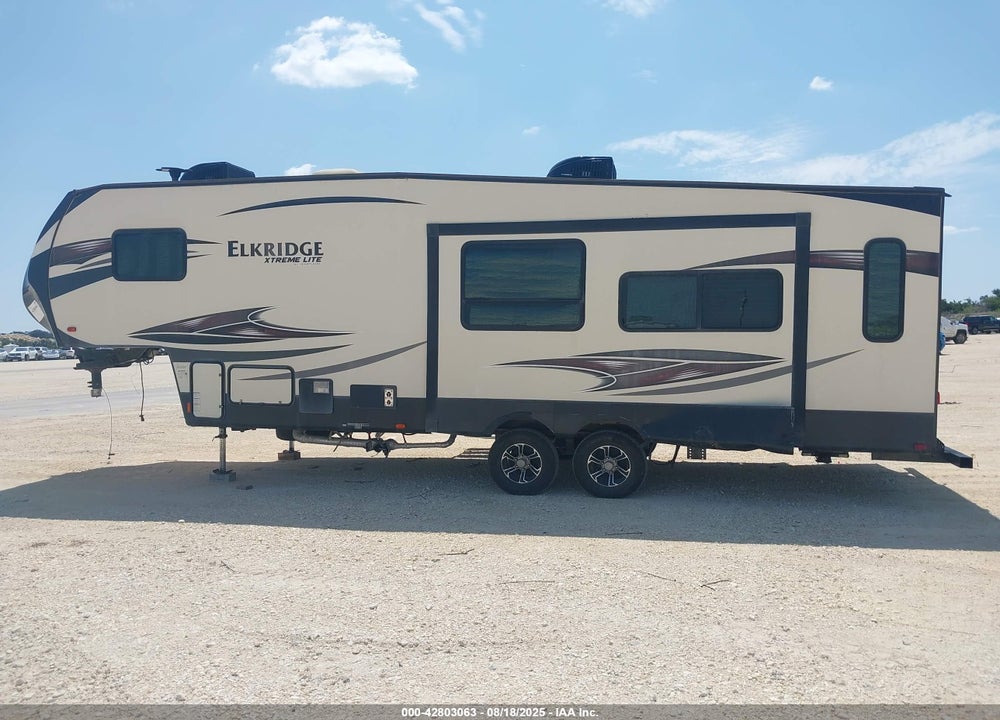 2017 HEARTLAND LIGHT E29 VIN: 5SFRG3320HE344103