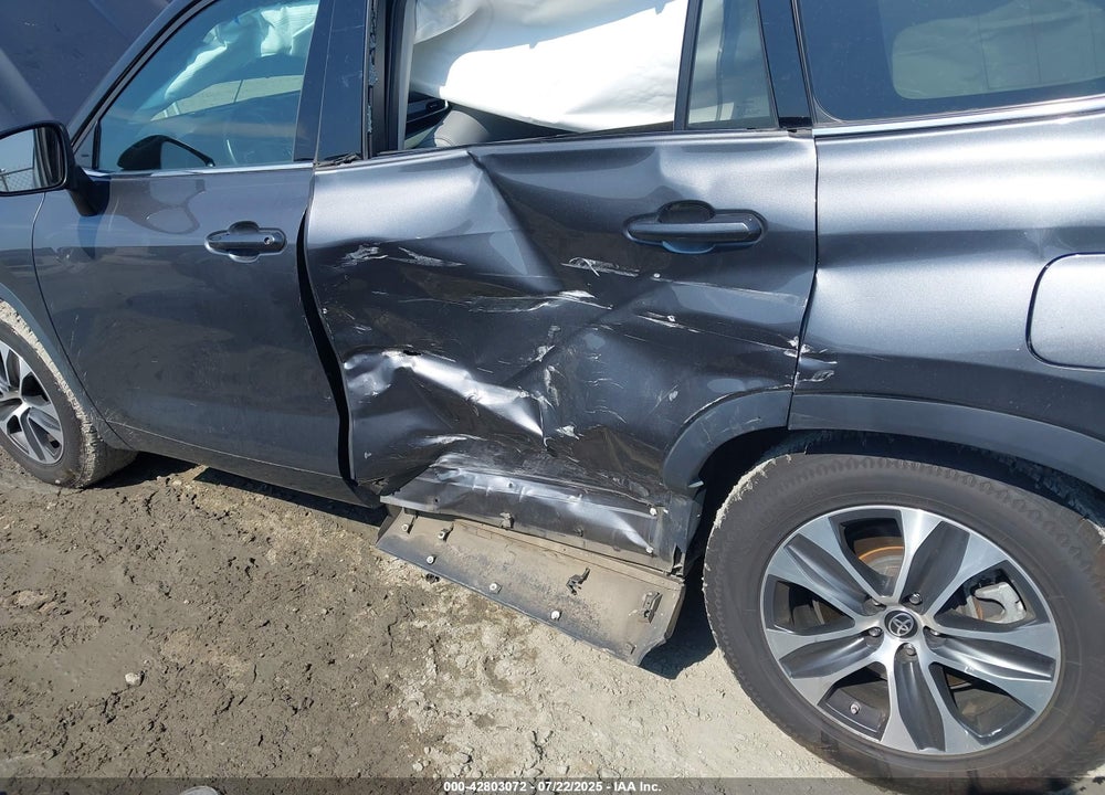 2021 TOYOTA HIGHLANDER VIN: 5TDGZRAH9MS535974