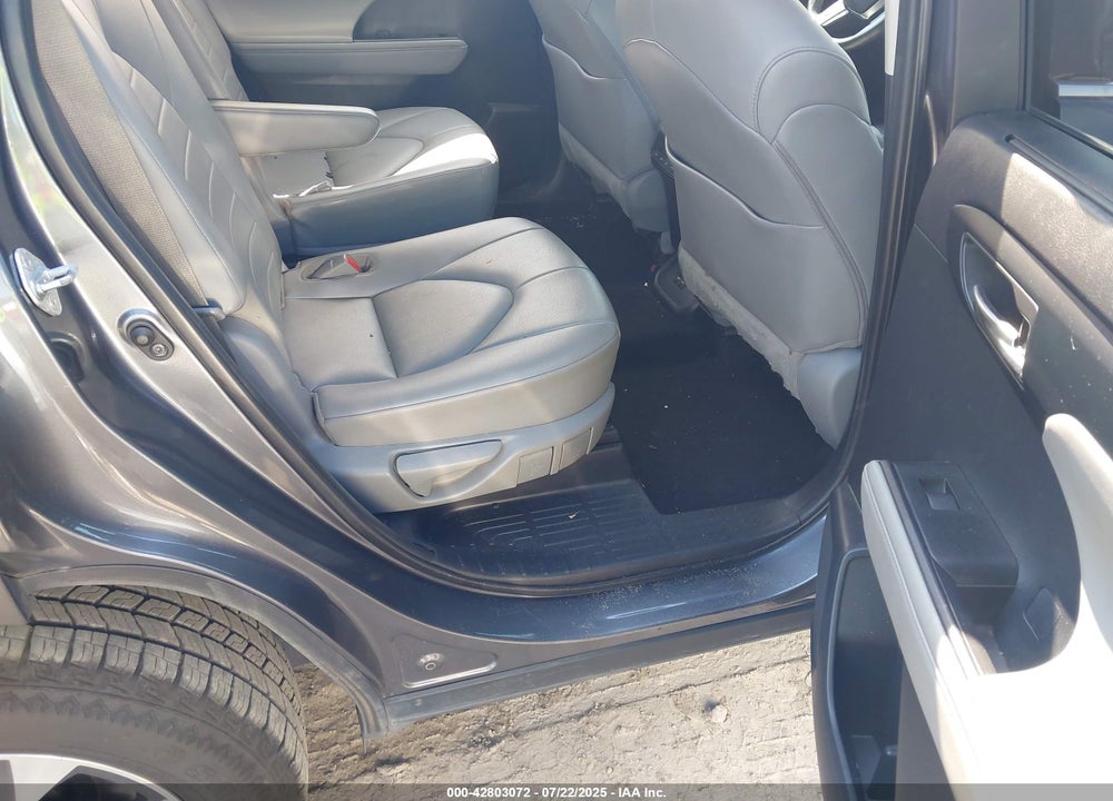 2021 TOYOTA HIGHLANDER VIN: 5TDGZRAH9MS535974