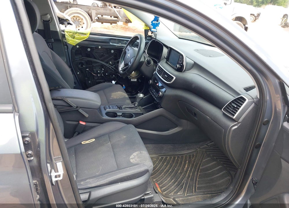 2019 HYUNDAI TUCSON VIN: KM8J33AL2KU921195