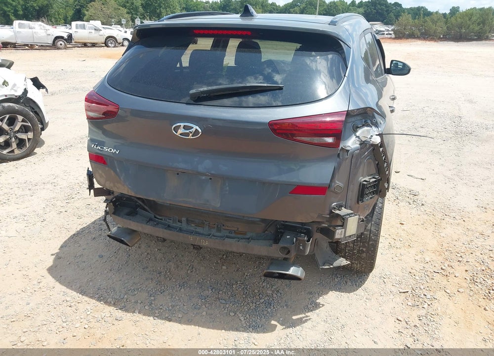 2019 HYUNDAI TUCSON VIN: KM8J33AL2KU921195