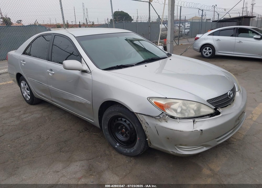 2004 TOYOTA CAMRY LE VIN: 4T1BE32K34U281540