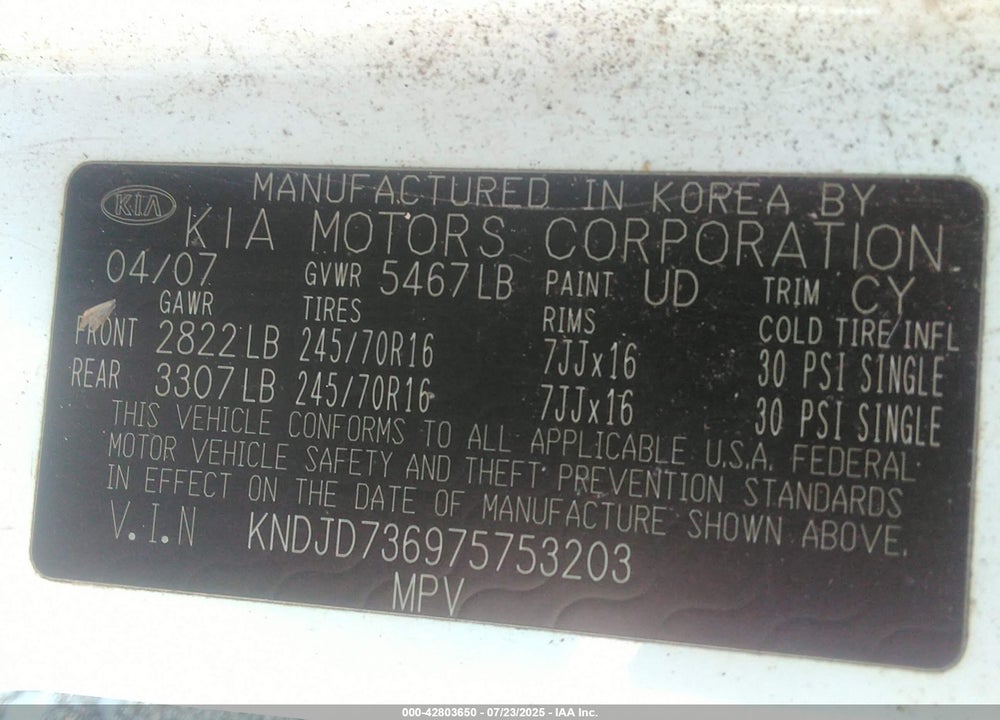 2007 KIA SORENTO VIN: KNDJD736975753203