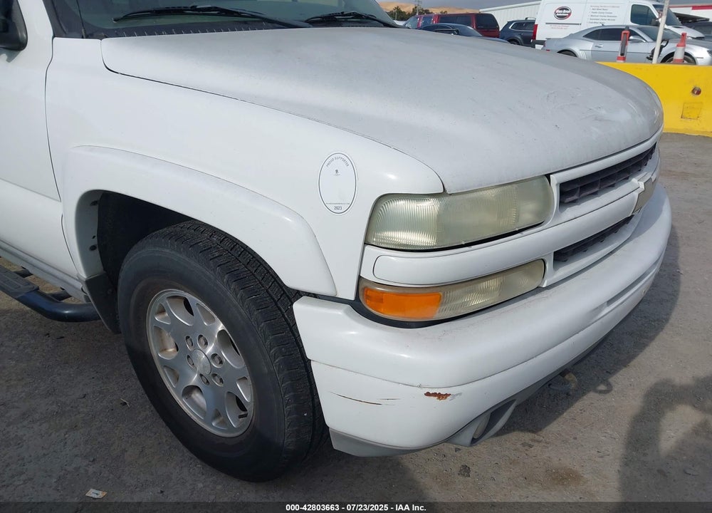 2002 CHEVROLET SUBURBAN 1500 Z71 VIN: 3GNFK16T72G327657