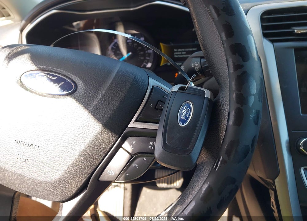 2019 FORD FUSION VIN: 3FA6P0LU1KR217747