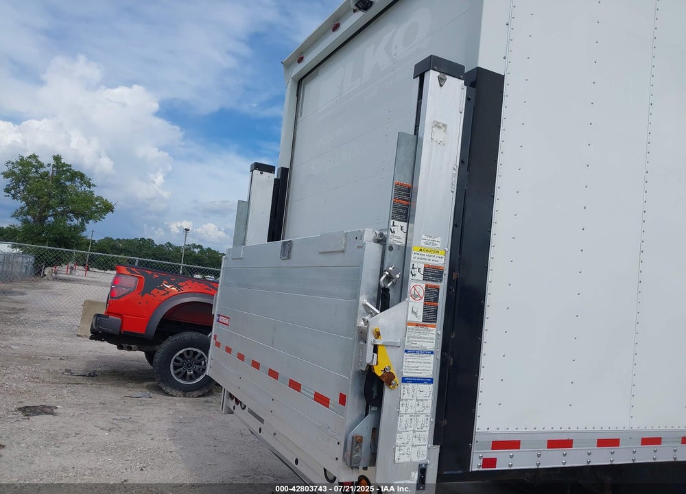 2019 ISUZU NPR HD VIN: 54DC4W1C1KS807854