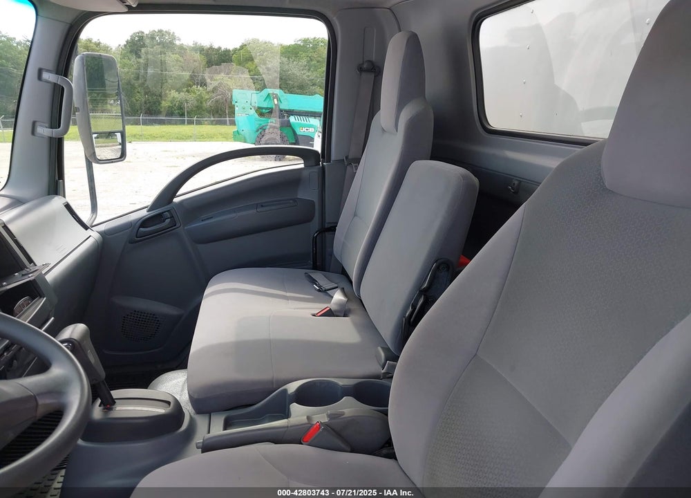 2019 ISUZU NPR HD VIN: 54DC4W1C1KS807854