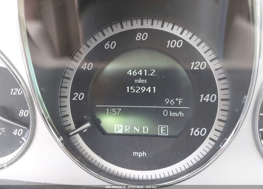 2011 MERCEDES-BENZ C CLASS VIN: WDDGF5EB8BR184662