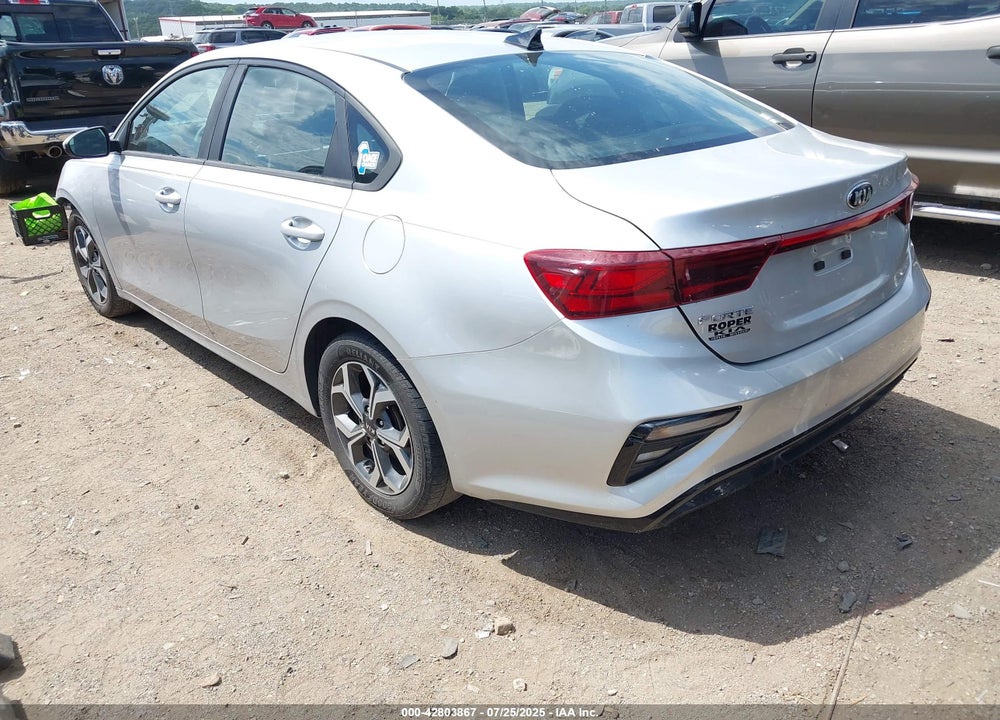 2019 KIA FORTE VIN: 3KPF24AD1KE135527