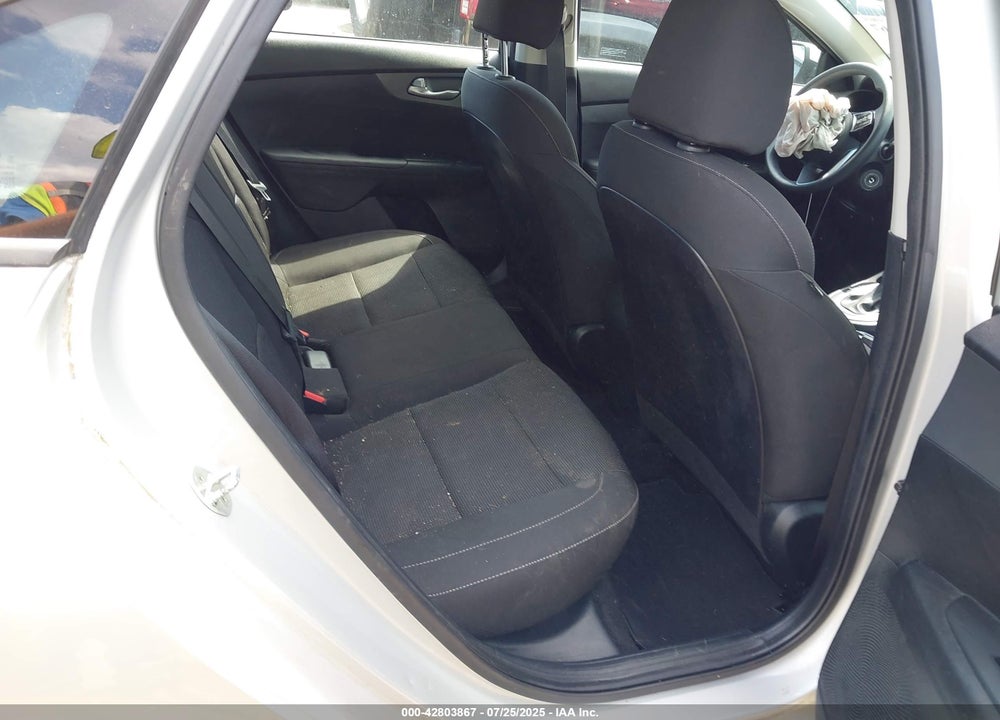 2019 KIA FORTE VIN: 3KPF24AD1KE135527
