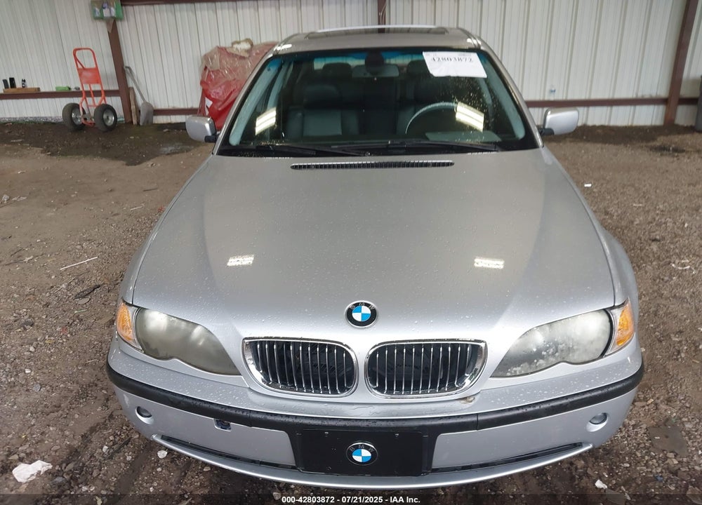 2005 BMW 325I VIN: WBAEV33435KX12700