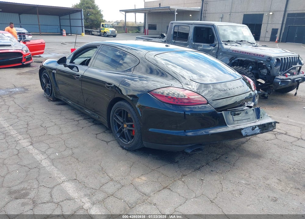 2012 PORSCHE PANAMERA VIN: WP0AA2A70CL071324