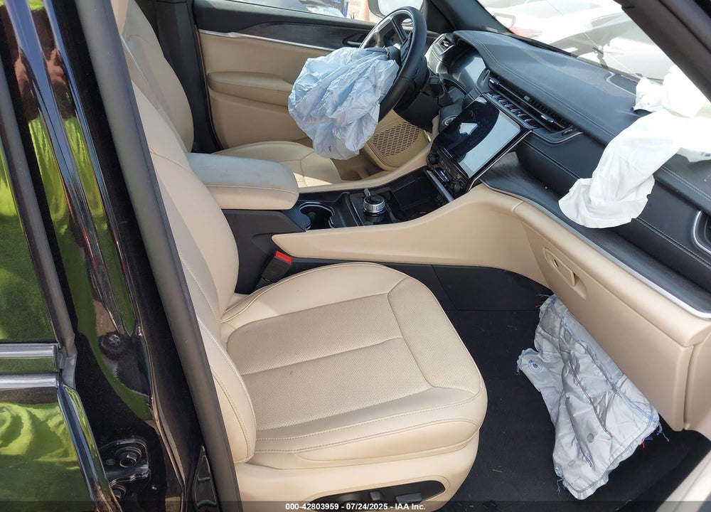 2023 JEEP GRAND CHEROKEE L LIMITED 4X4 VIN: 1C4RJKBG5P8905842