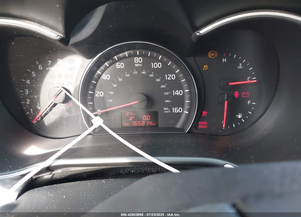 2015 KIA SORENTO VIN: 5XYKT3A62FG630173