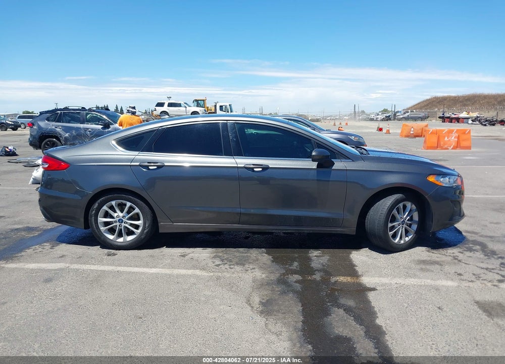 2019 FORD FUSION VIN: 3FA6P0HD1KR152021