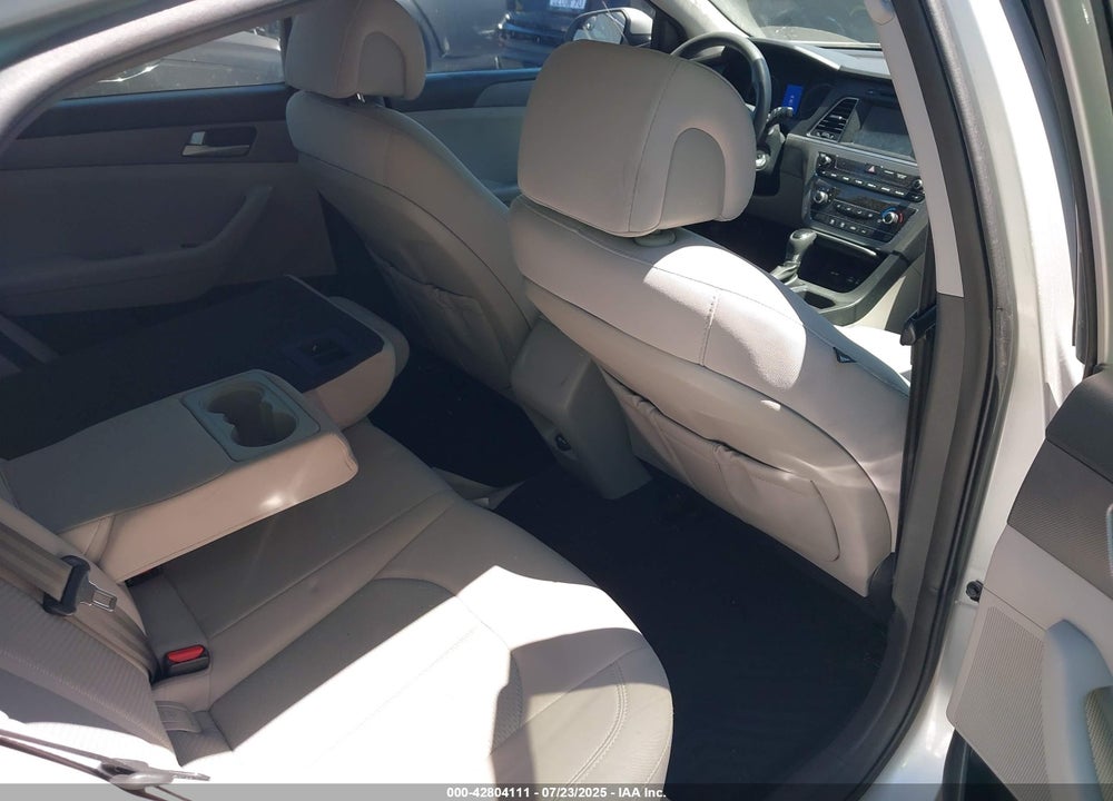 2016 HYUNDAI SONATA VIN: 5NPE24AF5GH404922