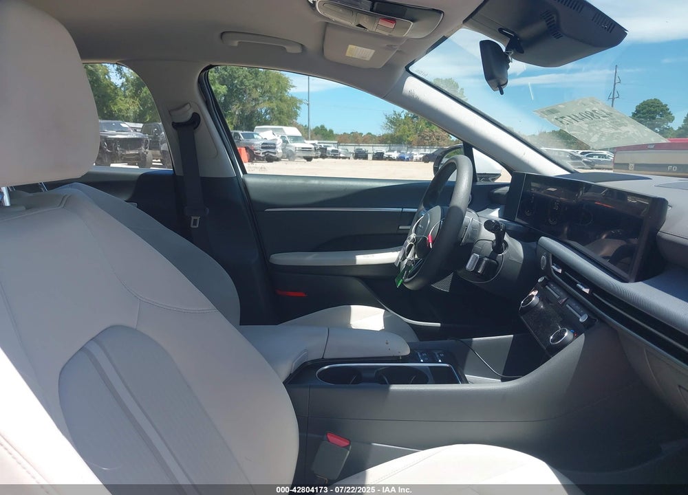 2024 HYUNDAI SONATA VIN: KMHL64JAXRA376508