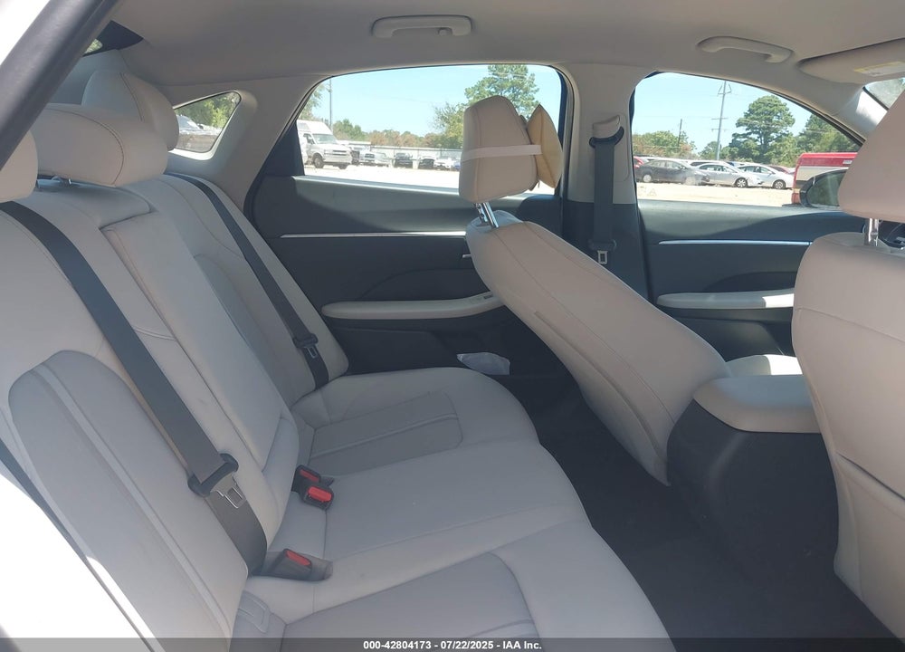 2024 HYUNDAI SONATA VIN: KMHL64JAXRA376508