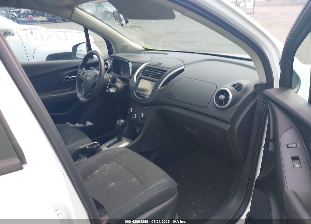 2015 CHEVROLET TRAX VIN: 3GNCJKSB5FL243648