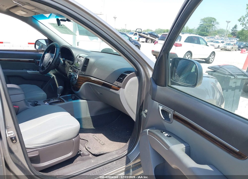 2010 HYUNDAI SANTA FE VIN: 5NMSGDAB4AH407820
