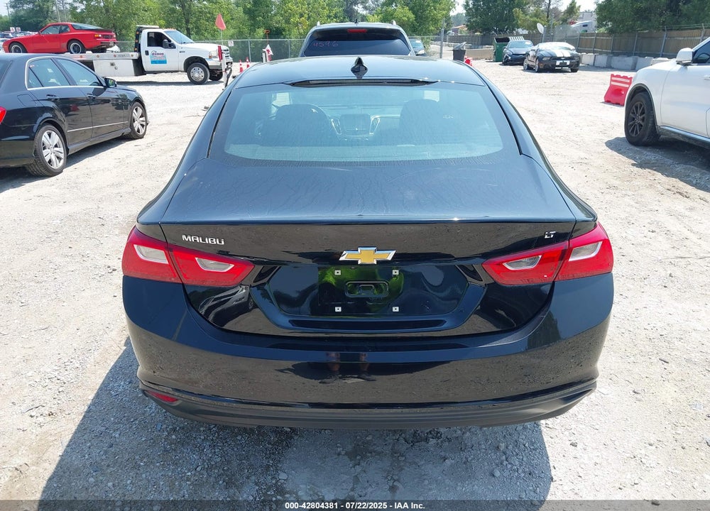 2018 CHEVROLET MALIBU VIN: 1G1ZD5ST3JF187015