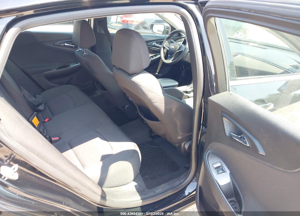 2018 CHEVROLET MALIBU VIN: 1G1ZD5ST3JF187015