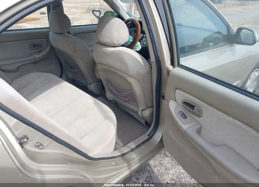2005 HYUNDAI ELANTRA GLS/GT VIN: KMHDN46D35U926313