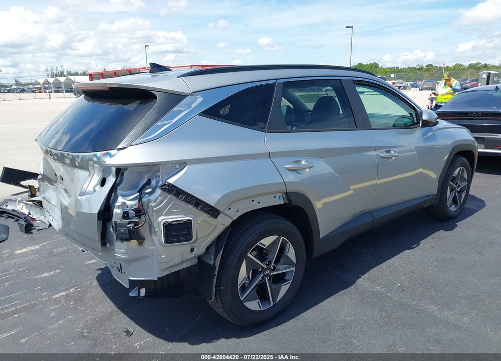2025 HYUNDAI TUCSON VIN: 5NMJB3DE3SH588128