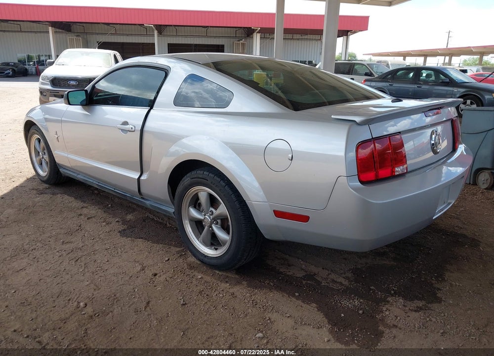 2008 FORD MUSTANG VIN: 1ZVHT80N985181017
