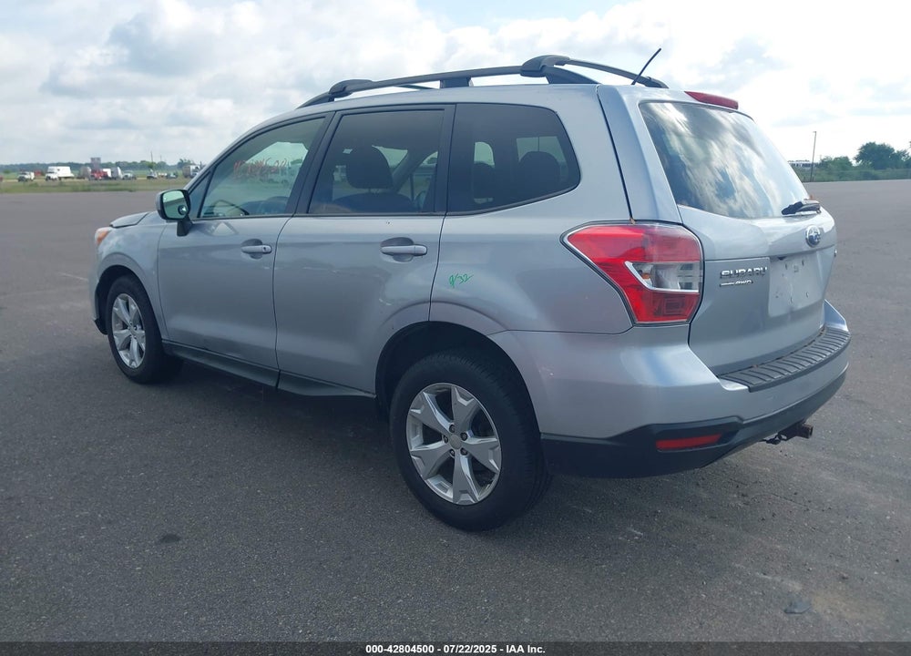 2015 SUBARU FORESTER VIN: JF2SJAFC1FH513458