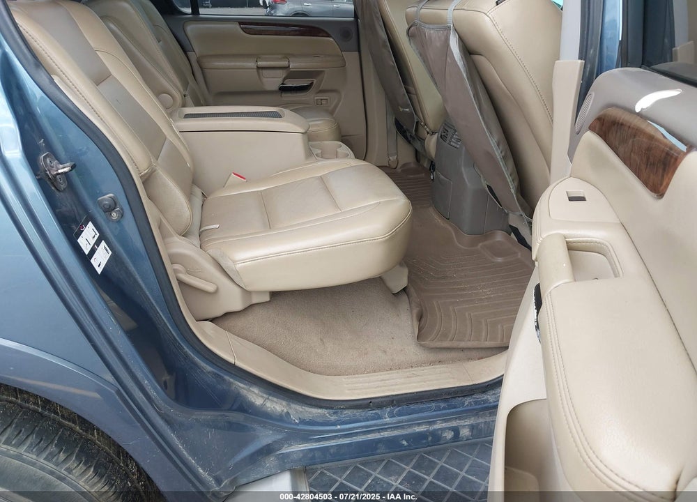 2011 NISSAN ARMADA PLATINUM VIN: 5N1AA0NE8BN618318