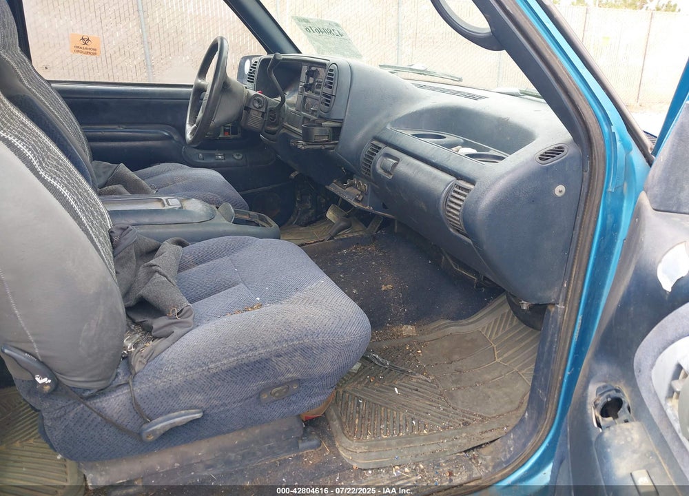 1995 GMC SIERRA K2500 VIN: 1GTGK29N0SE529618
