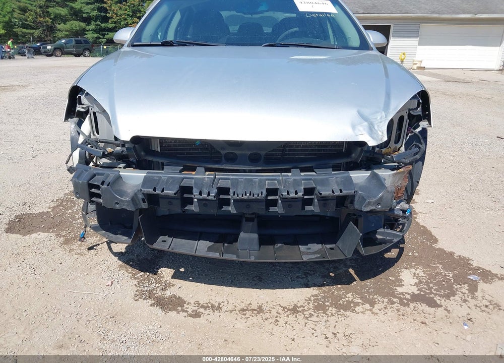 2011 CHEVROLET IMPALA VIN: 2G1WB5EK7B1326695