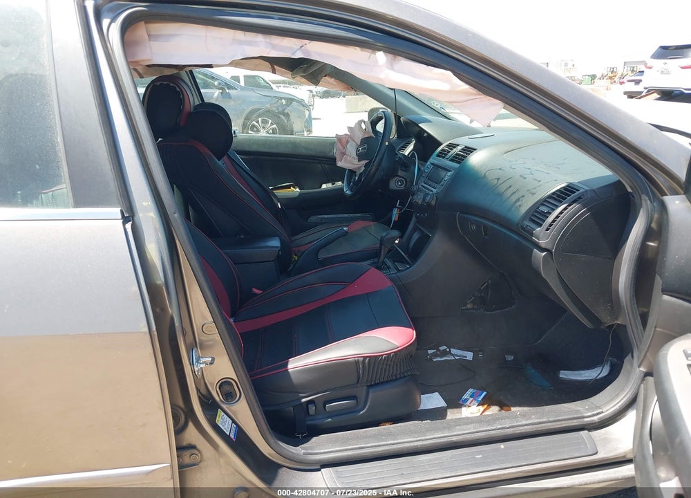 2006 HONDA ACCORD 3.0 EX VIN: 1HGCM665X6A013835