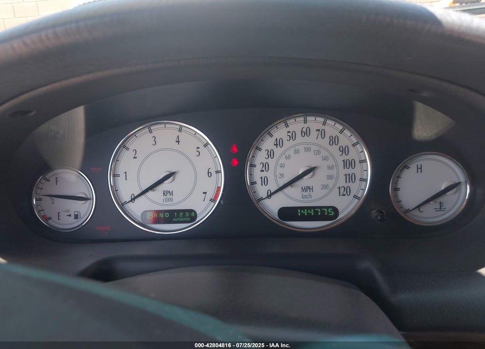 2000 CHRYSLER 300M VIN: 2C3HE66G8YH183767