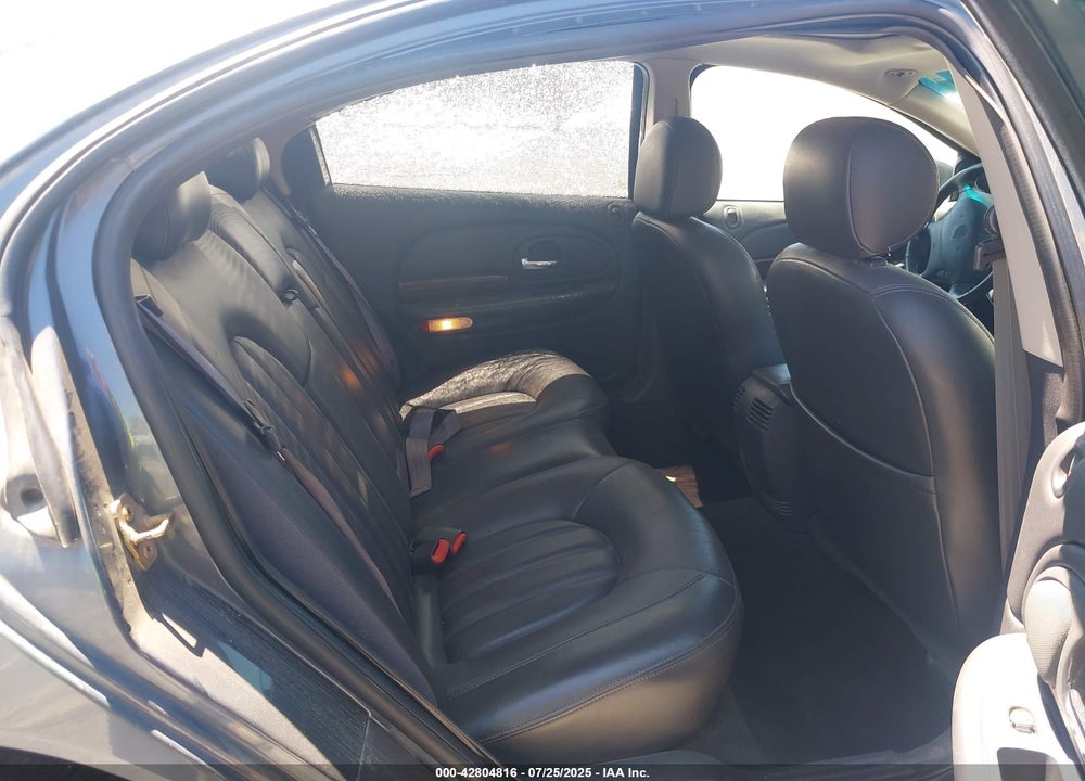 2000 CHRYSLER 300M VIN: 2C3HE66G8YH183767