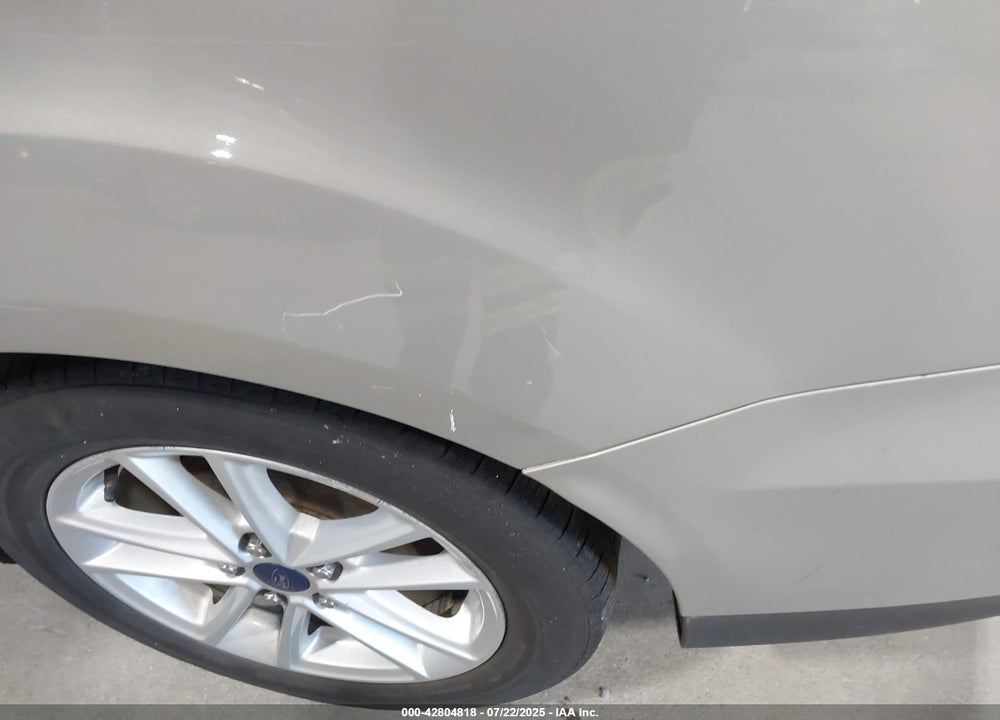 2015 FORD FOCUS VIN: 1FADP3F29FL258862