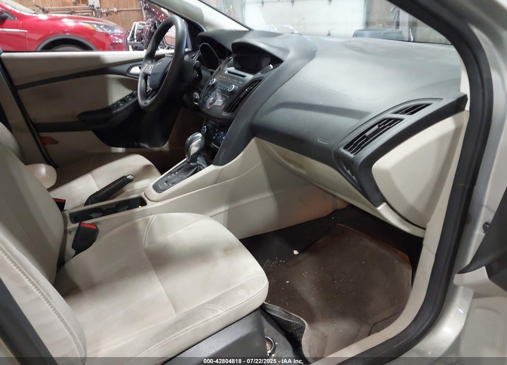 2015 FORD FOCUS VIN: 1FADP3F29FL258862
